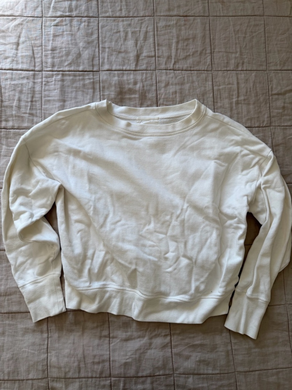 Passenger boat neck sweatshirt